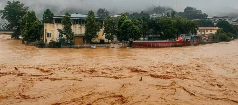 Dự báo thời tiết 10/10: Hà Nội nắng 33°C, lũ dữ vẫn gây ngập nhiều tỉnh miền Bắc