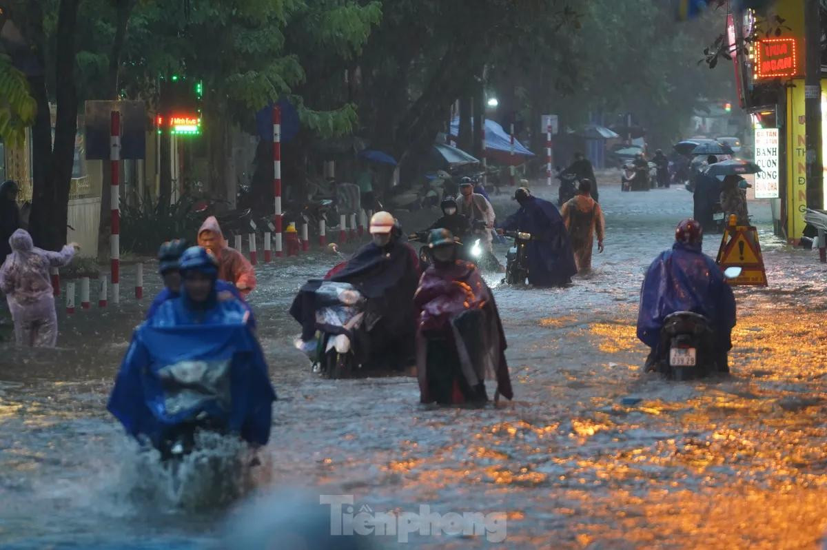 Cảnh báo thời tiết diễn biến bất thường mưa rất to từ Quảng Ngãi đến Khánh Hòa