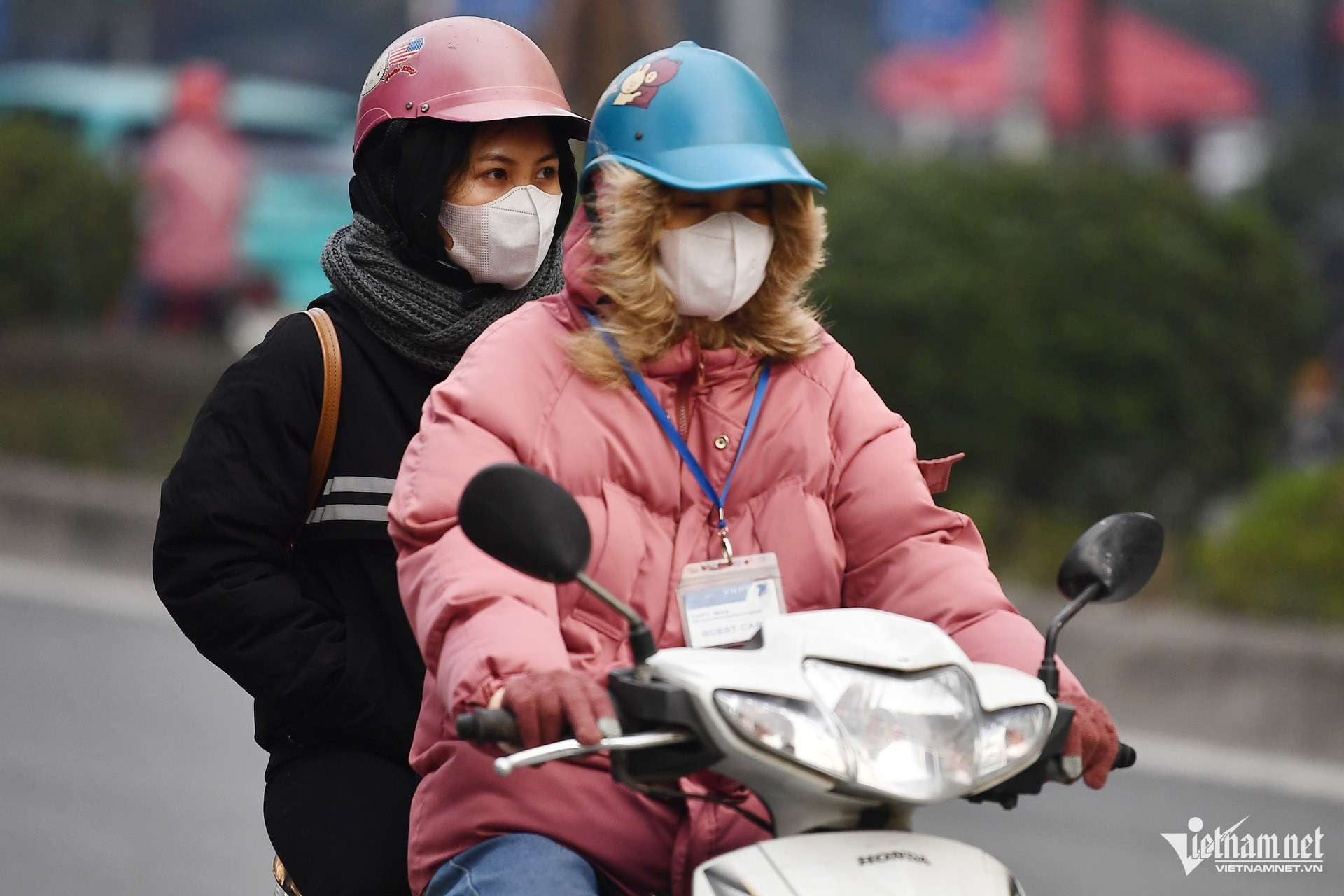 Dự báo thời tiết 17/11: Thời tiết Bắc Bộ đón không khí lạnh mạnh, Trung Bộ hứng mưa to